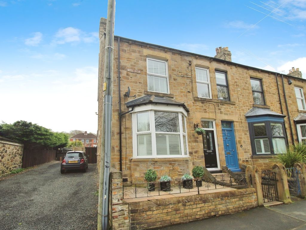 4 bed end terrace house for sale in West View, Lanchester, Durham