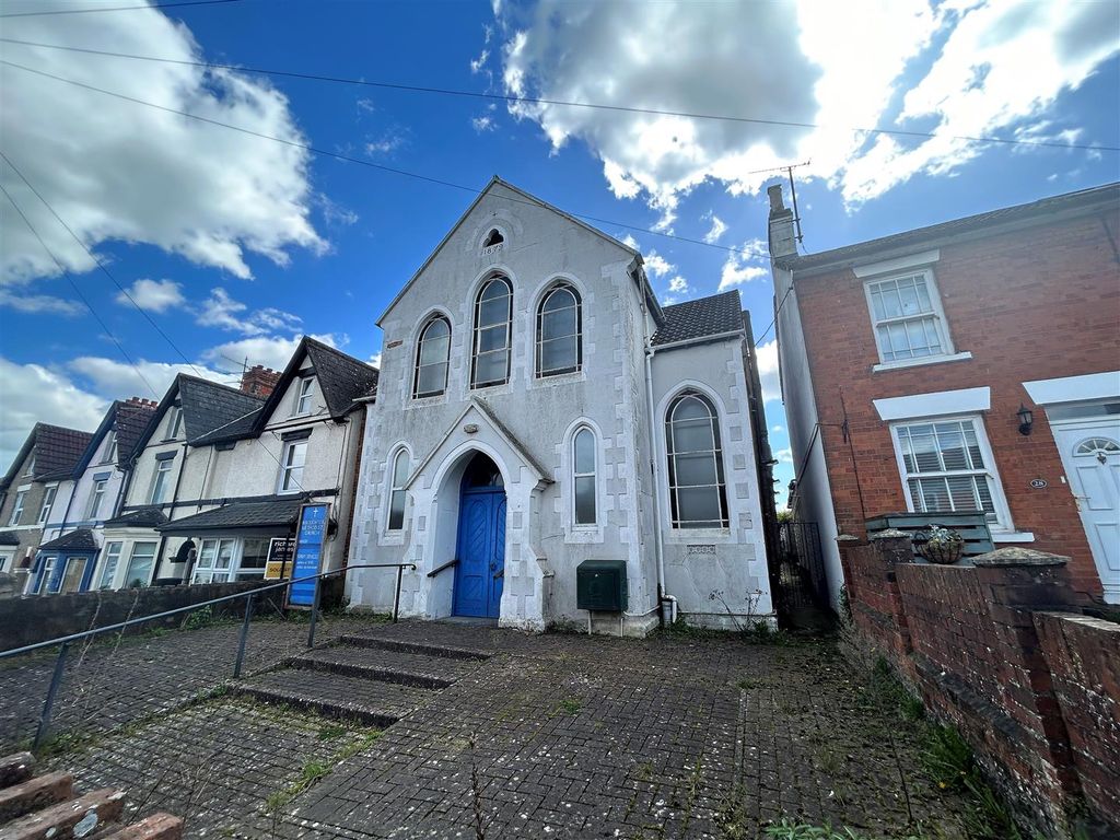 Town house for sale in High Street, Wroughton, Swindon SN4 Zoopla