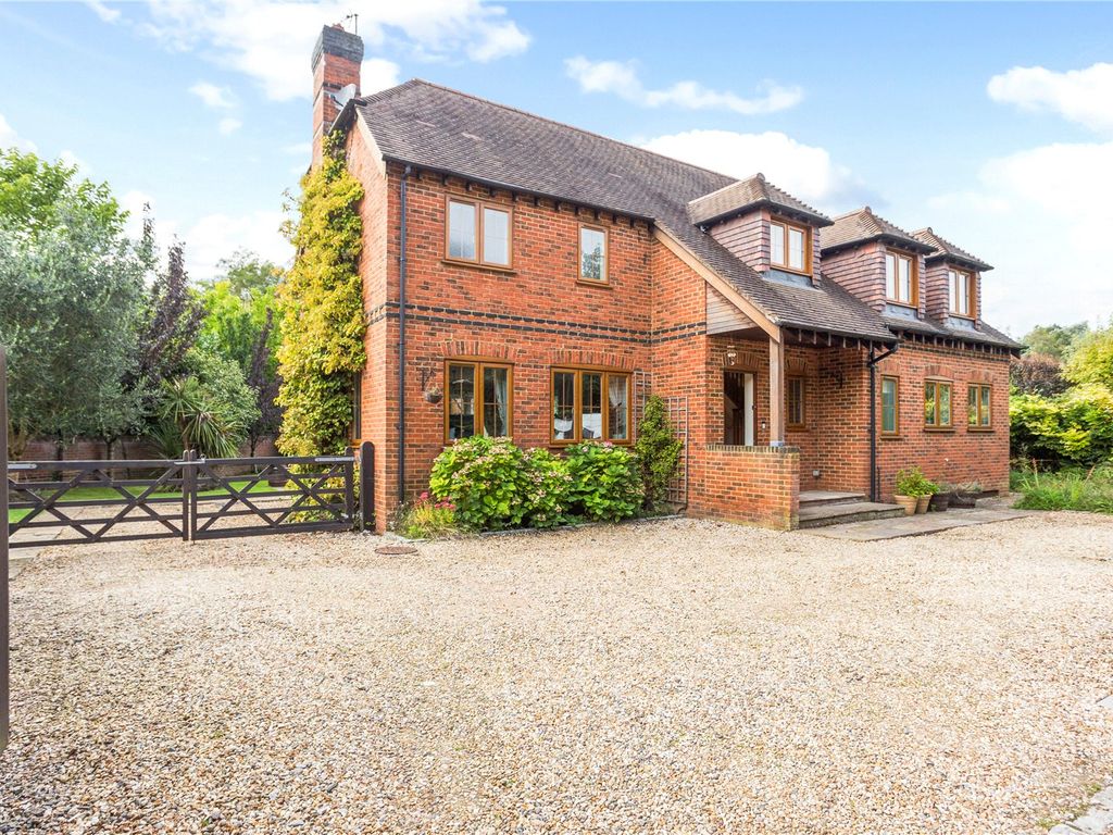 5 bed detached house for sale in Spring Lane, Sonning, Reading
