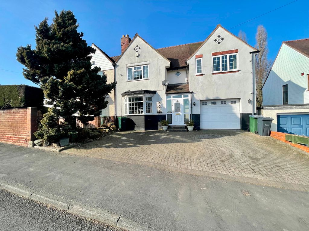 4 bed semidetached house for sale in Water Lane, West Bromwich B71