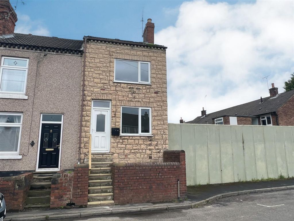 2 bed end terrace house to rent in Clay Lane, Chesterfield, Derbyshire