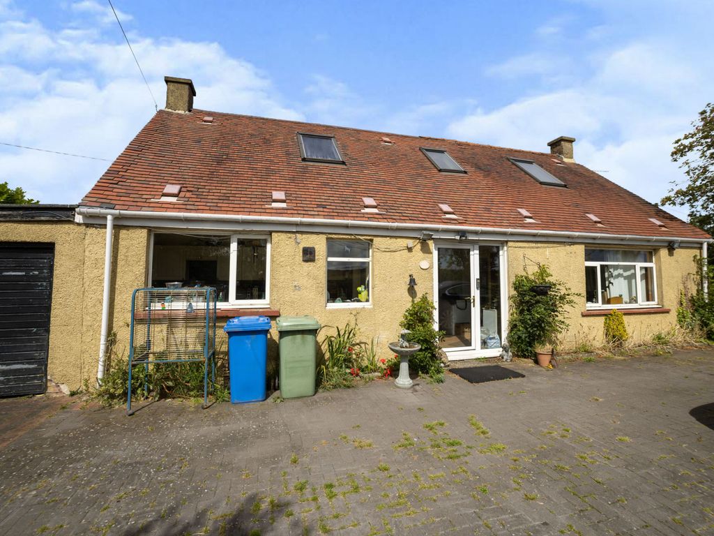 3 bed detached bungalow for sale in Shieldhill Road, Falkirk FK2 Zoopla