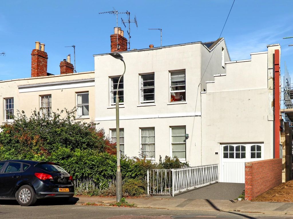 Carlton Street, Cheltenham GL52  