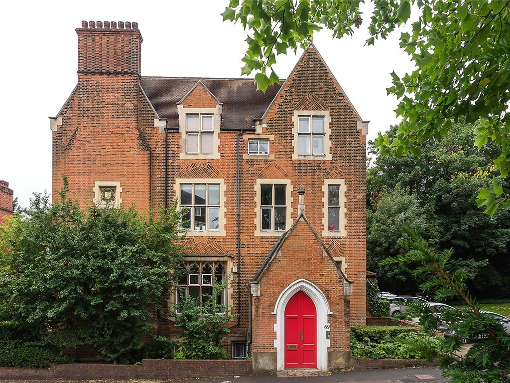 2 bed flat for sale in Crystal Palace Park Road, Crystal Palace, London