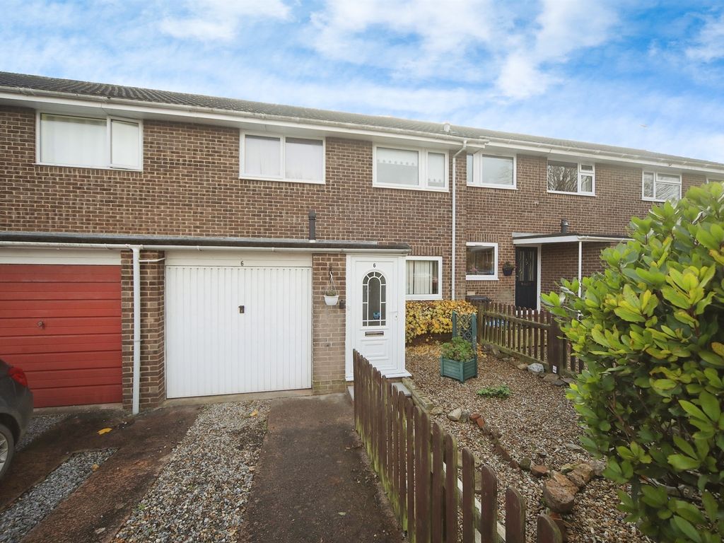 3 bed terraced house for sale in Bramble Park, Taunton TA1, £230,000