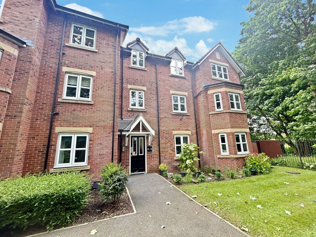 2 bed flat for sale in Lavender Court, Westhoughton BL5, £140,000 Zoopla