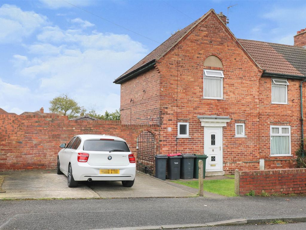 4 bed semidetached house for sale in Central Avenue, Sunnyside