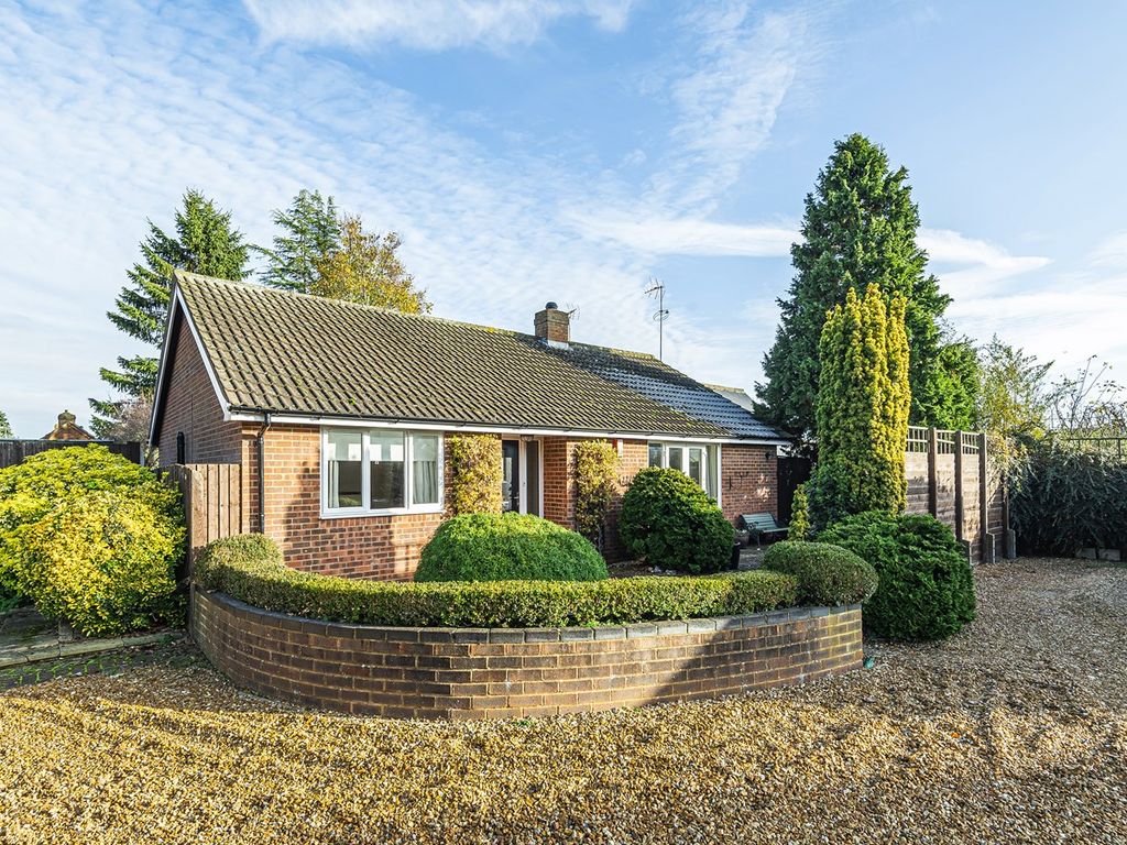 3 bed detached bungalow for sale in Steppingley Road, Flitwick MK45 Zoopla