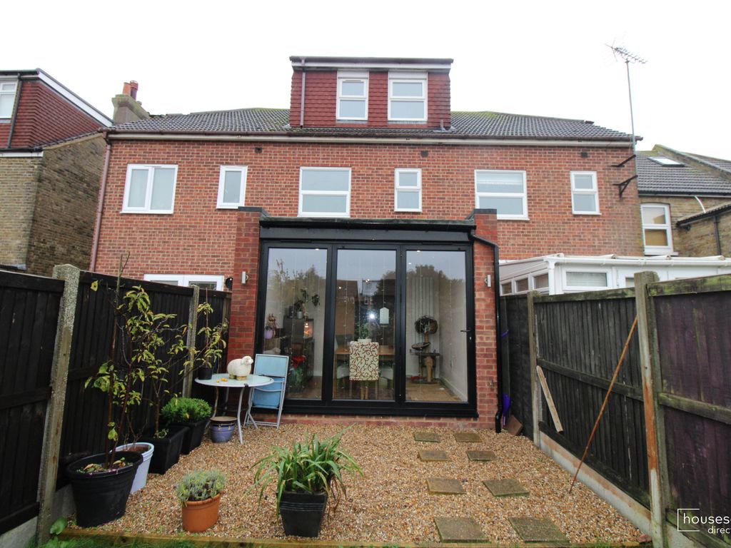 3 bed terraced house for sale in Beacon Road, Broadstairs CT10 Zoopla