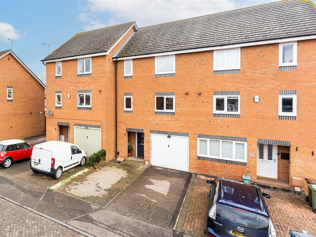 4 bed terraced house for sale in Violet Close, Corby NN18 Zoopla