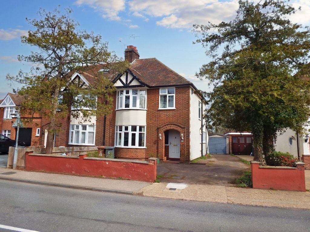 3 bed semidetached house for sale in Fairview Road, Old Town