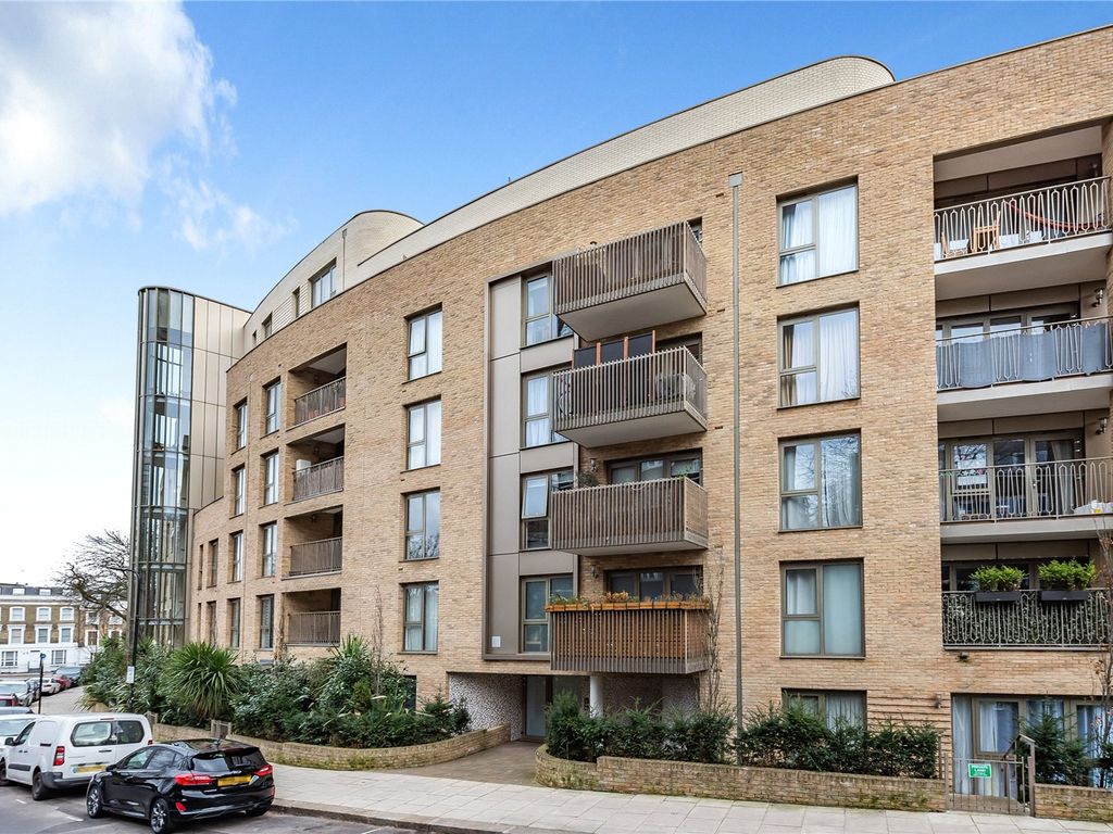 1 bed flat for sale in Huxley House, 32 Lawn Road, Hampstead, London