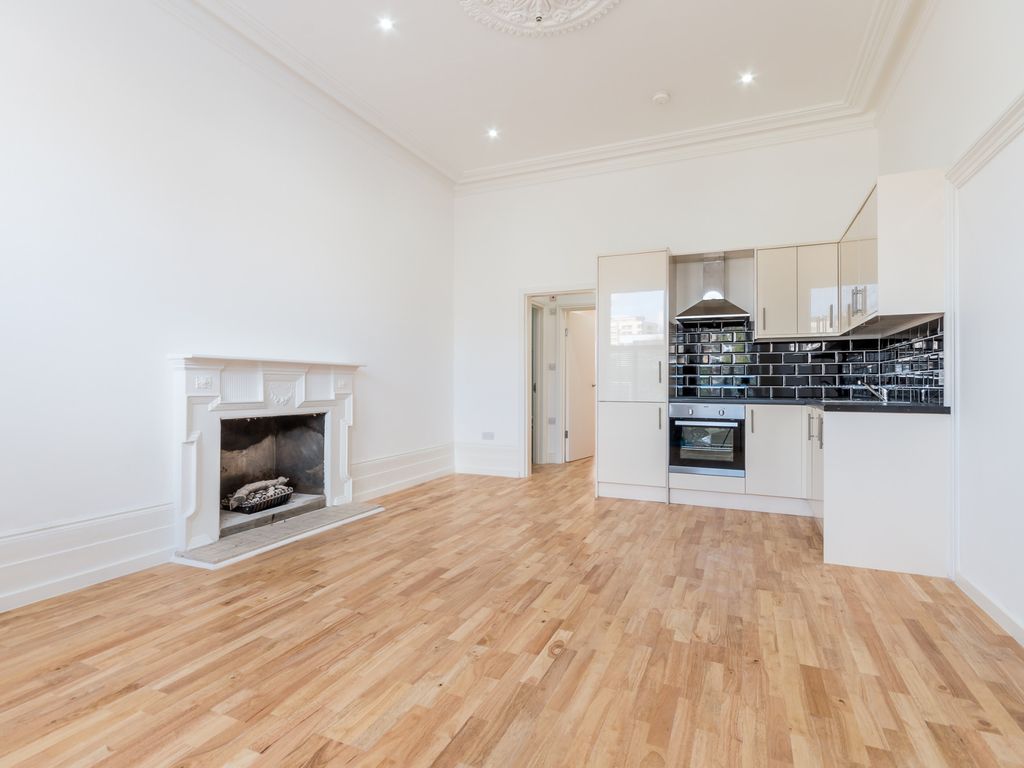 2 bed flat to rent in Lawrence Road, South Norwood SE25 Zoopla