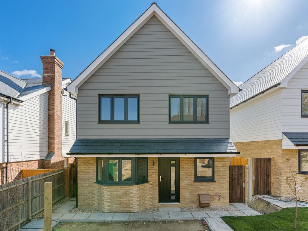 3 bed detached house for sale in Hubbards Lane, Boughton Monchelsea