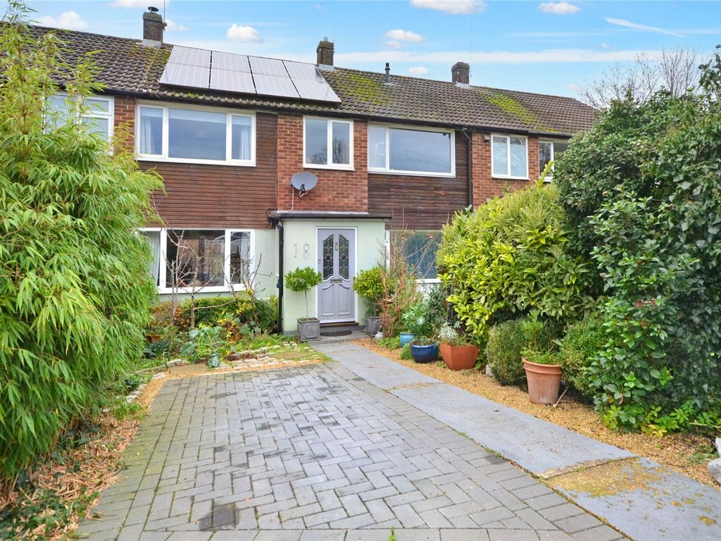3 bed terraced house for sale in Weydon Hill Close, Farnham, Surrey GU9