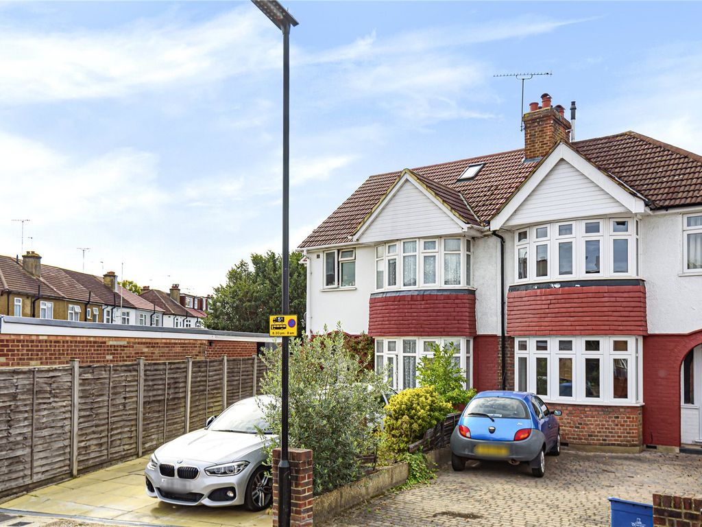 Teesdale Gardens, Isleworth, London TW7