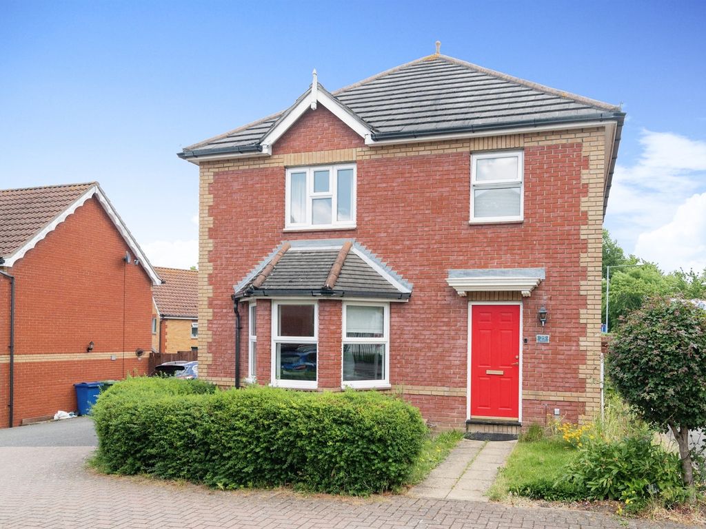 4 bed detached house for sale in Bark Burr Road, Chafford Hundred, Grays RM16 Zoopla