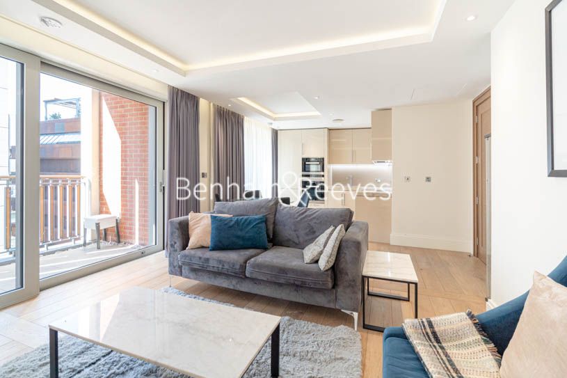 2 bed flat to rent in Temple House, 190 Strand, Arundel Street WC2R
