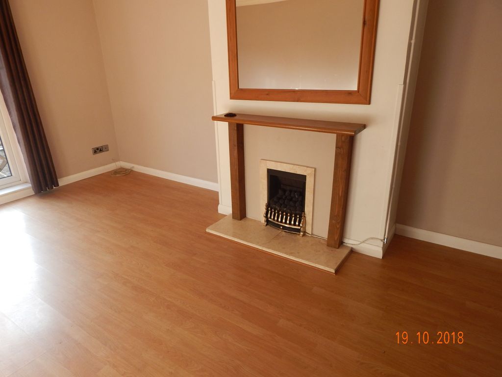 4 bed terraced house to rent in Woodfield Road, Balby, Doncaster DN4