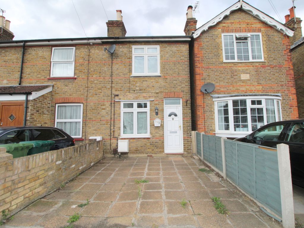 2 bed end terrace house for sale in Adelaide Road, Ashford TW15 Zoopla