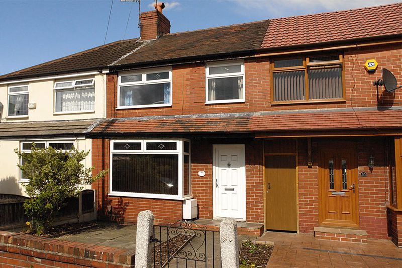 3 bed terraced house for sale in Kingston Avenue, Chadderton, Oldham