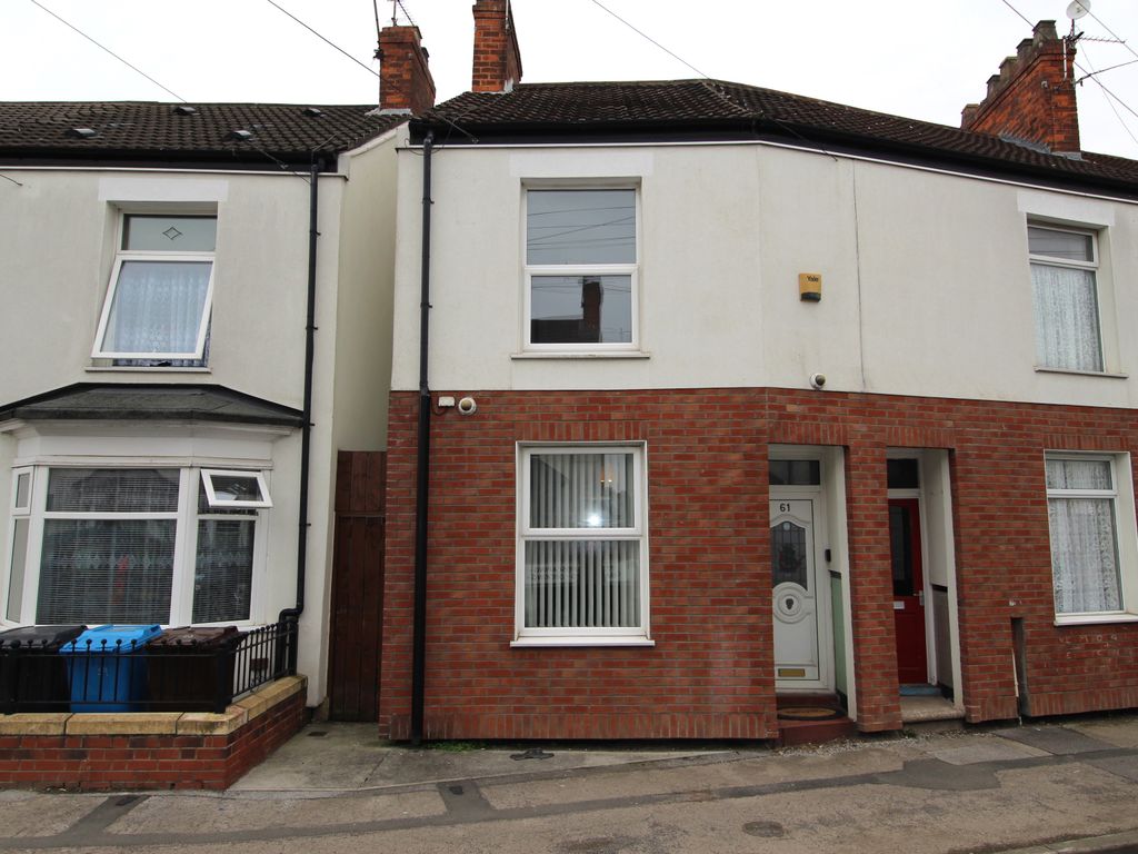 2 bed end terrace house to rent in Carrington Street, Hull HU3, £575