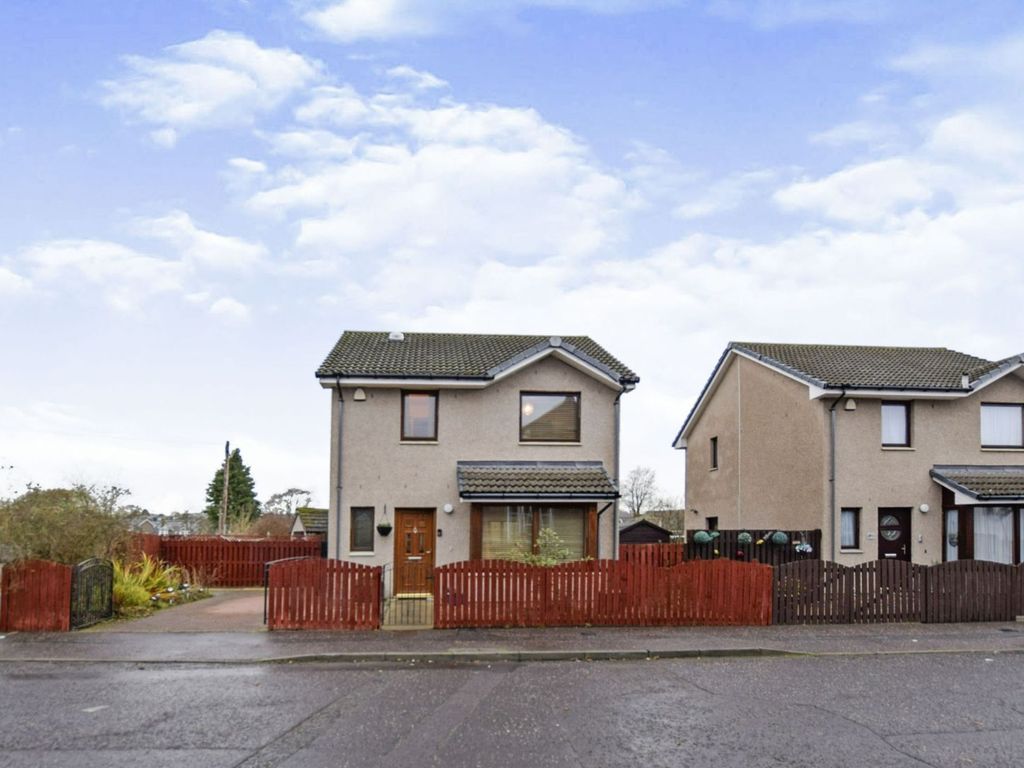 East School Road, Dundee DD3  