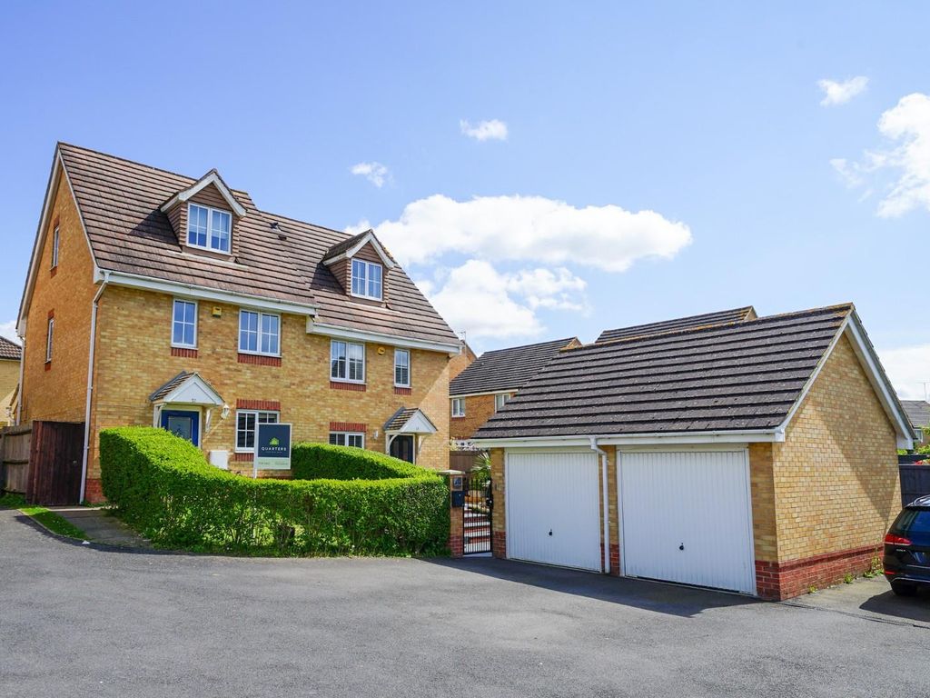 3 bed semidetached house for sale in Draper Way, Leighton Buzzard LU7