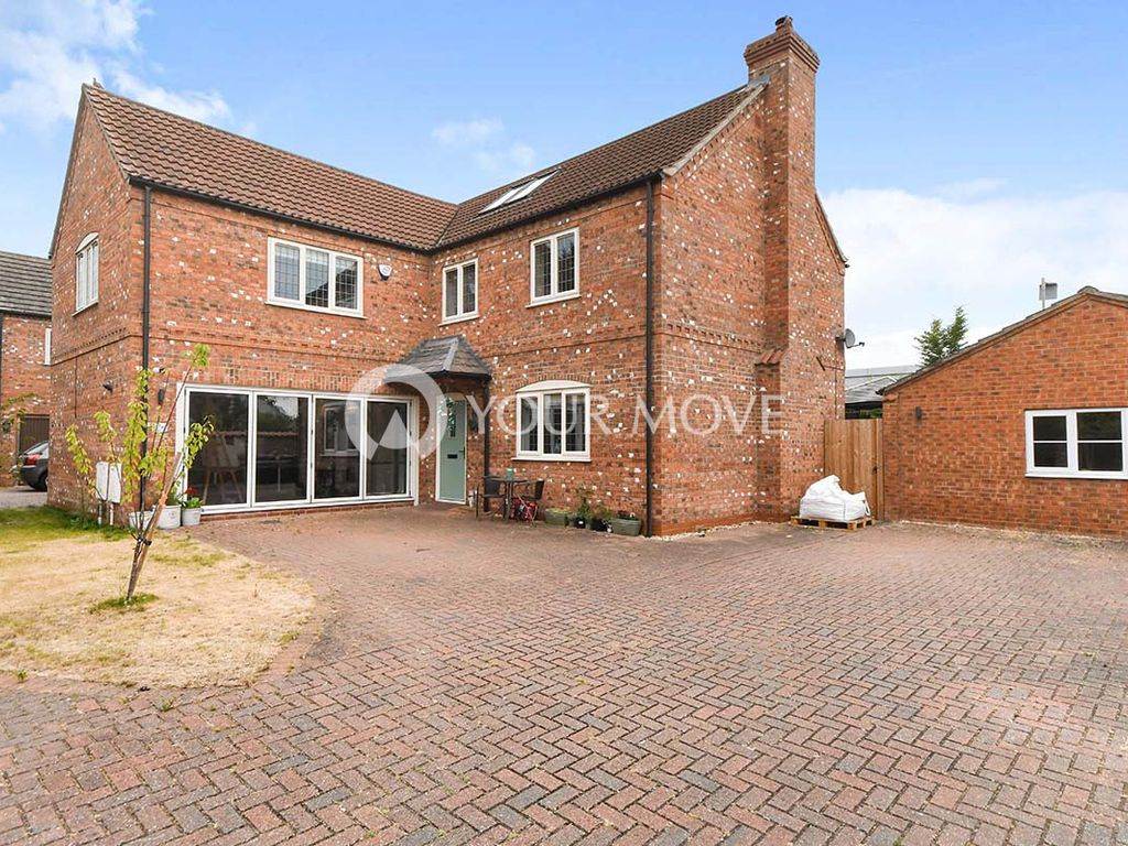 5 bed detached house for sale in Newark Road, North Hykeham, Lincoln