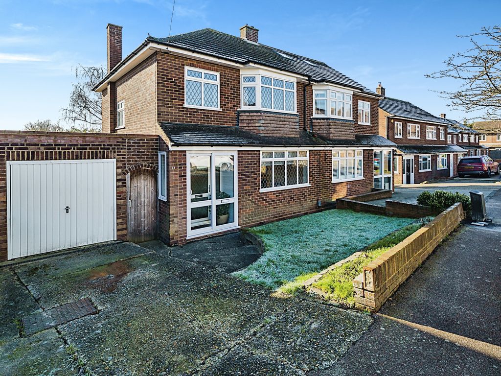 3 bed semidetached house for sale in Spencer Avenue, West Cheshunt EN7