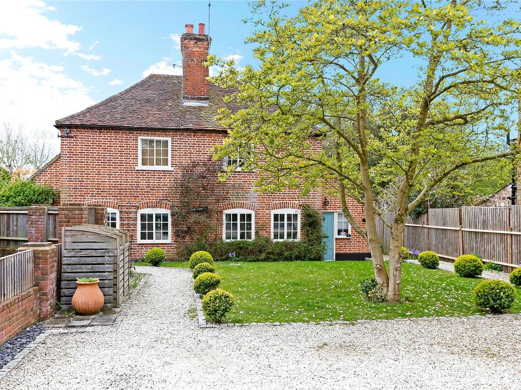 2 bed semidetached house for sale in Dyke Cottages, Rickmansworth Road