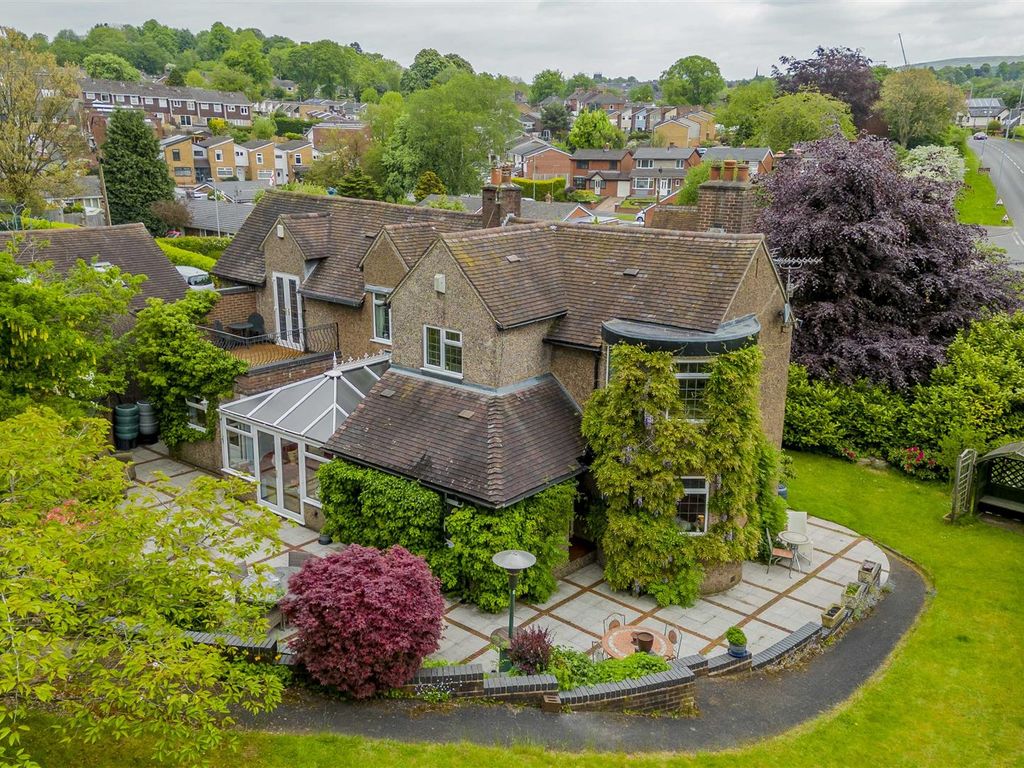 3 bed detached house for sale in Newcastle Road, Leek, Staffordshire