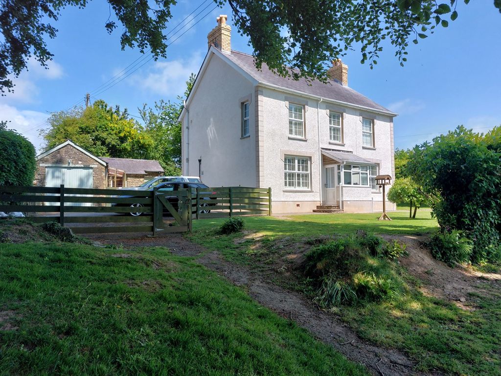 3 bed detached house for sale in Panteg Cross, Llandysul SA44 Zoopla