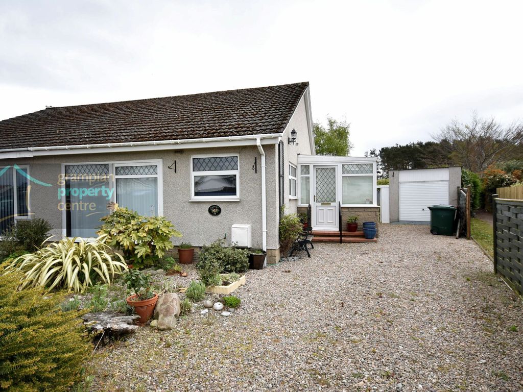 3 bed semidetached bungalow for sale in Mossmill Park, Mosstodloch