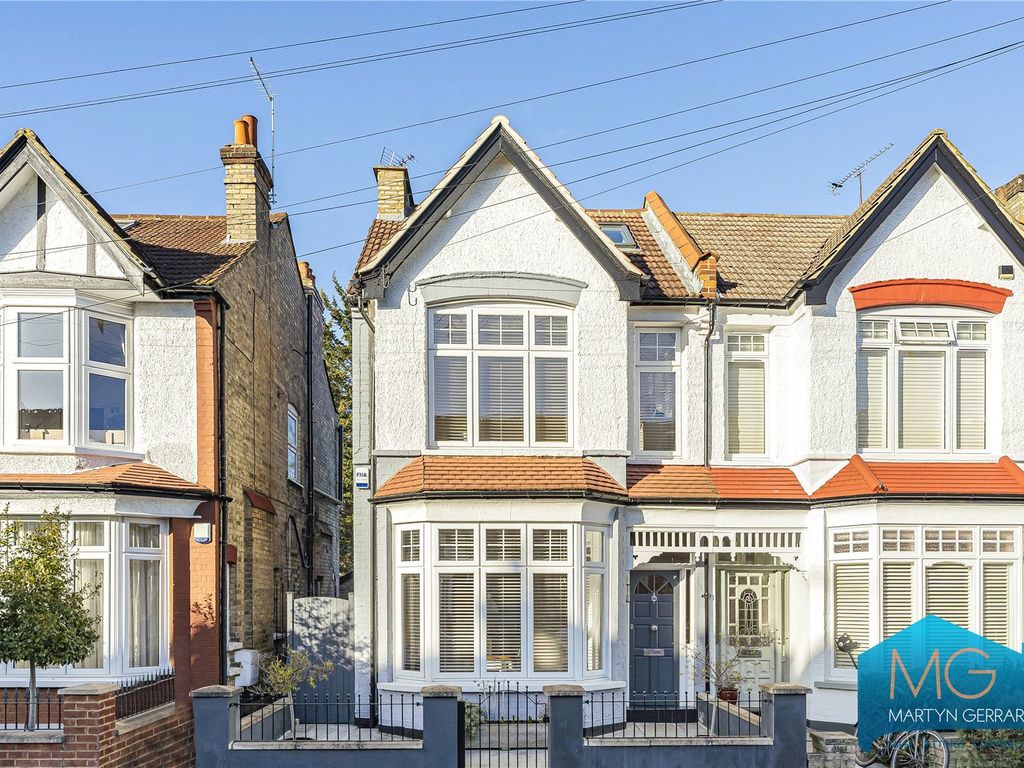 4 bed semidetached house for sale in Sylvester Road, London N2, £