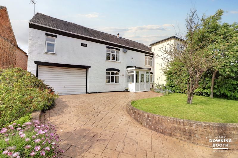 4 bed semidetached house for sale in The Green, Handsacre, Rugeley