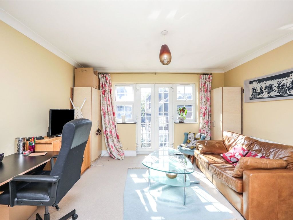 2 bed flat for sale in Romford Road, Stratford, London, England E15
