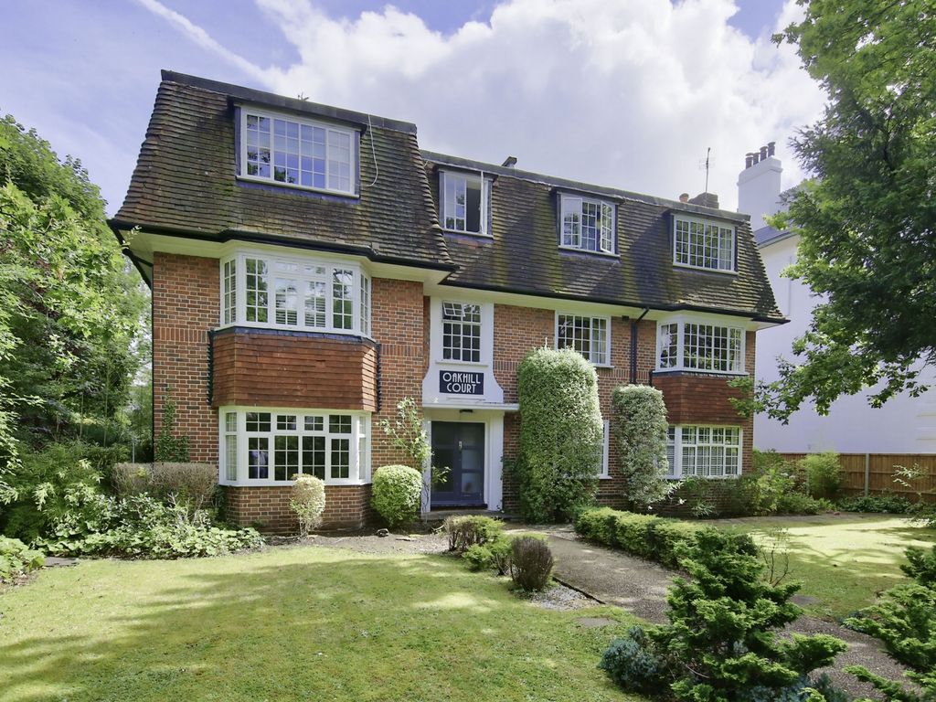 1 bed flat for sale in Oakhill Road, Surbiton KT6, £325,000 Zoopla