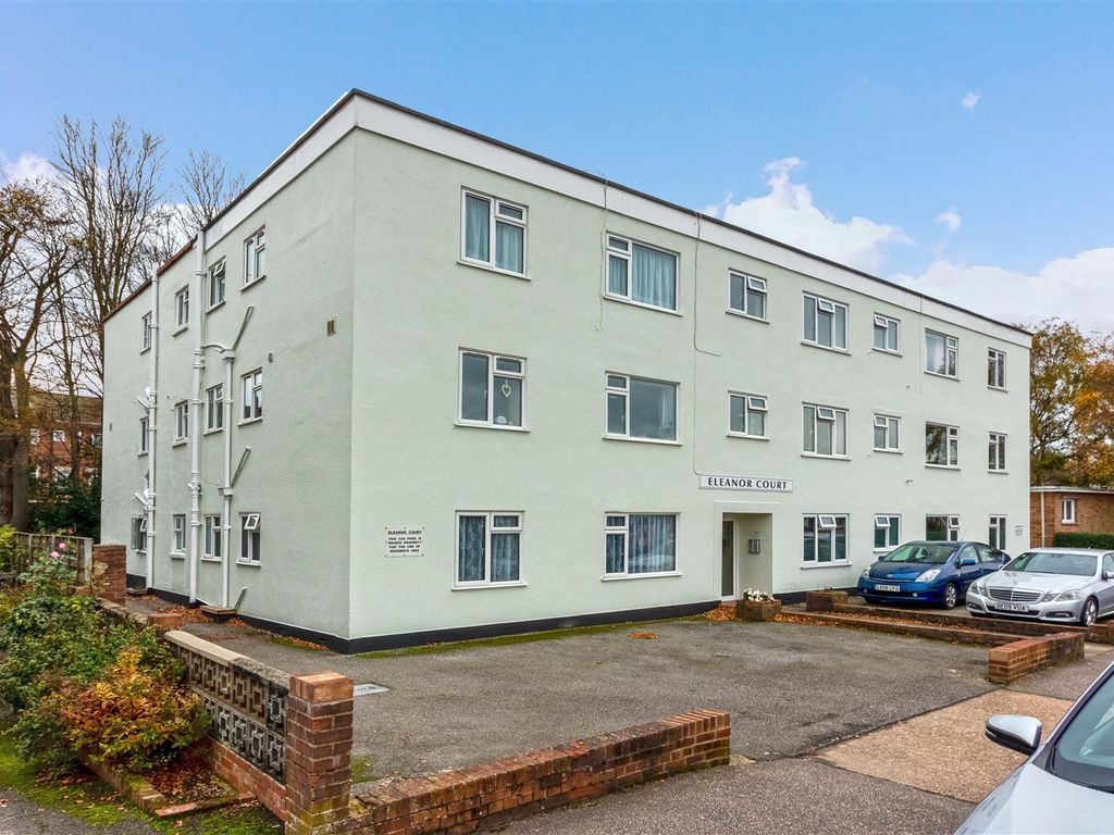1 bed flat for sale in Bruce Avenue, Worthing BN11, £127,000 Zoopla