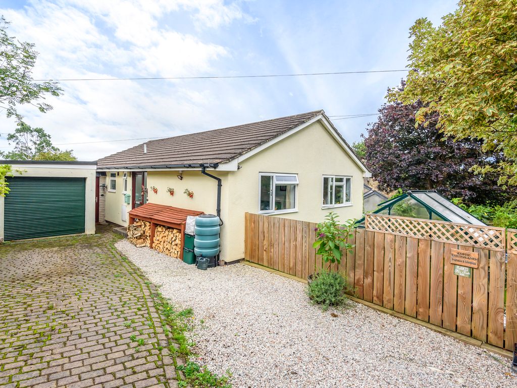 3 bed detached bungalow for sale in Tuckers Meadow, Diptford, Totnes