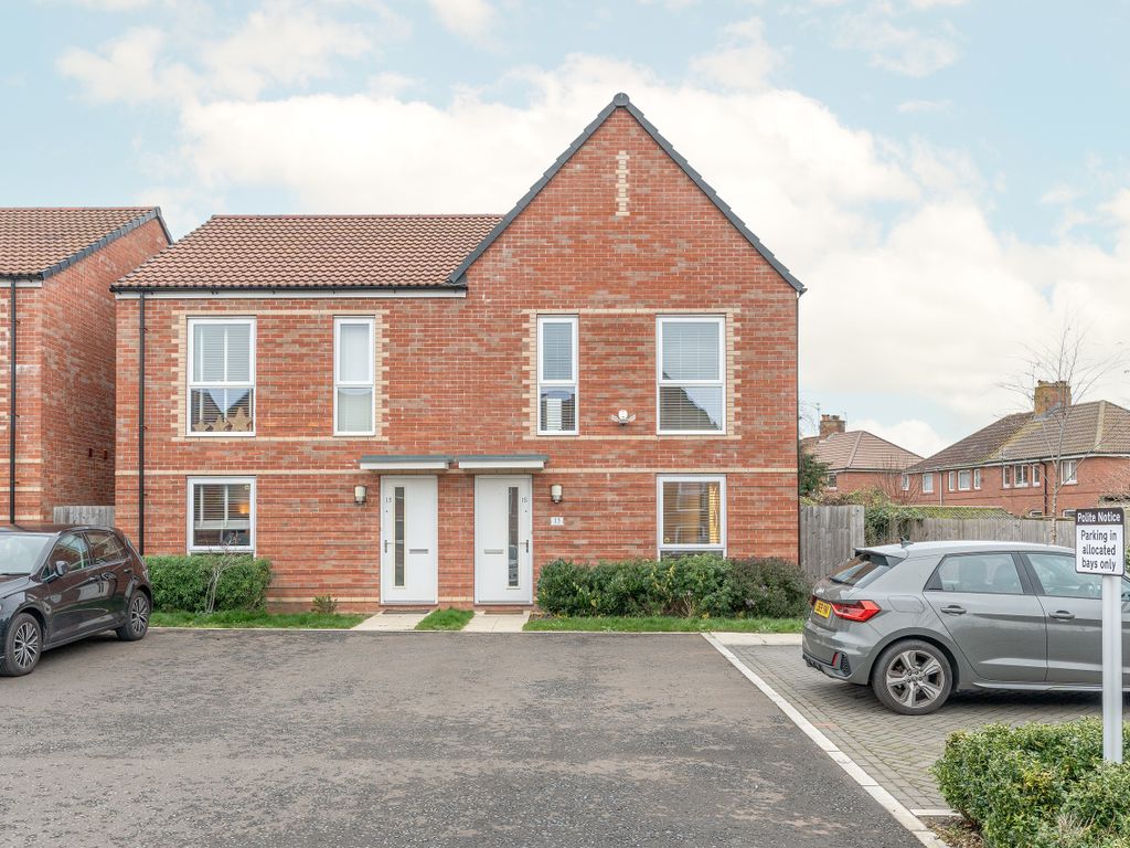 3 bed semidetached house for sale in Casey Close, Knowle, Bristol BS4