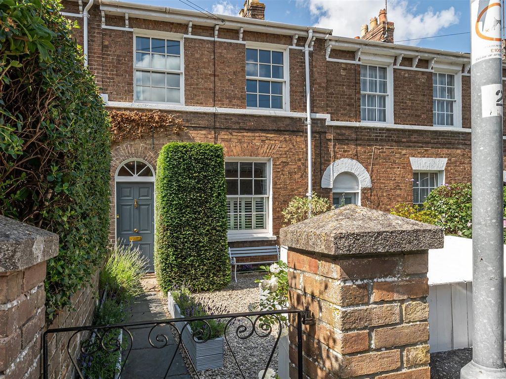 2 bed terraced house for sale in Church Street, Taunton TA1 Zoopla