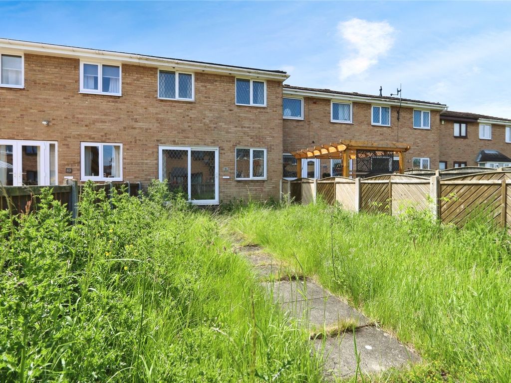 3 bed terraced house for sale in Wentworth Road, Featherstone