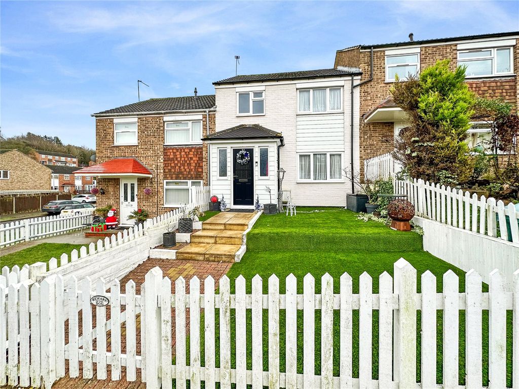 3 bed terraced house for sale in Kingfisher Drive, Walderslade, Kent