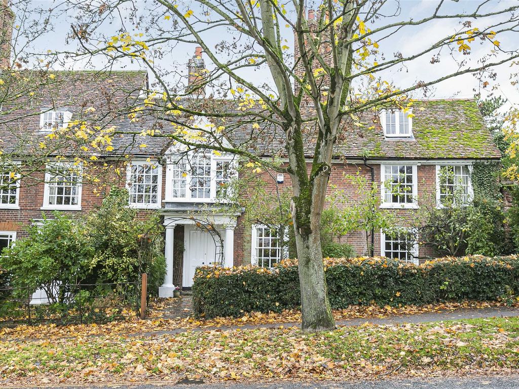 4 bed property for sale in Common Hill, Saffron Walden CB10, £750,000