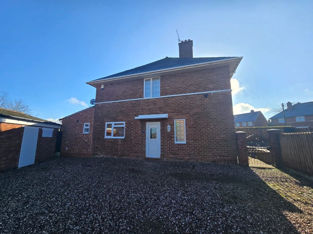 3 bed property to rent in Wedgewood Road, Quinton, Birmingham B32, £1,400 pcm Zoopla