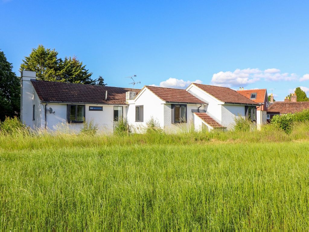 5 bed detached house for sale in Riverhead, Water Lane, Sutton