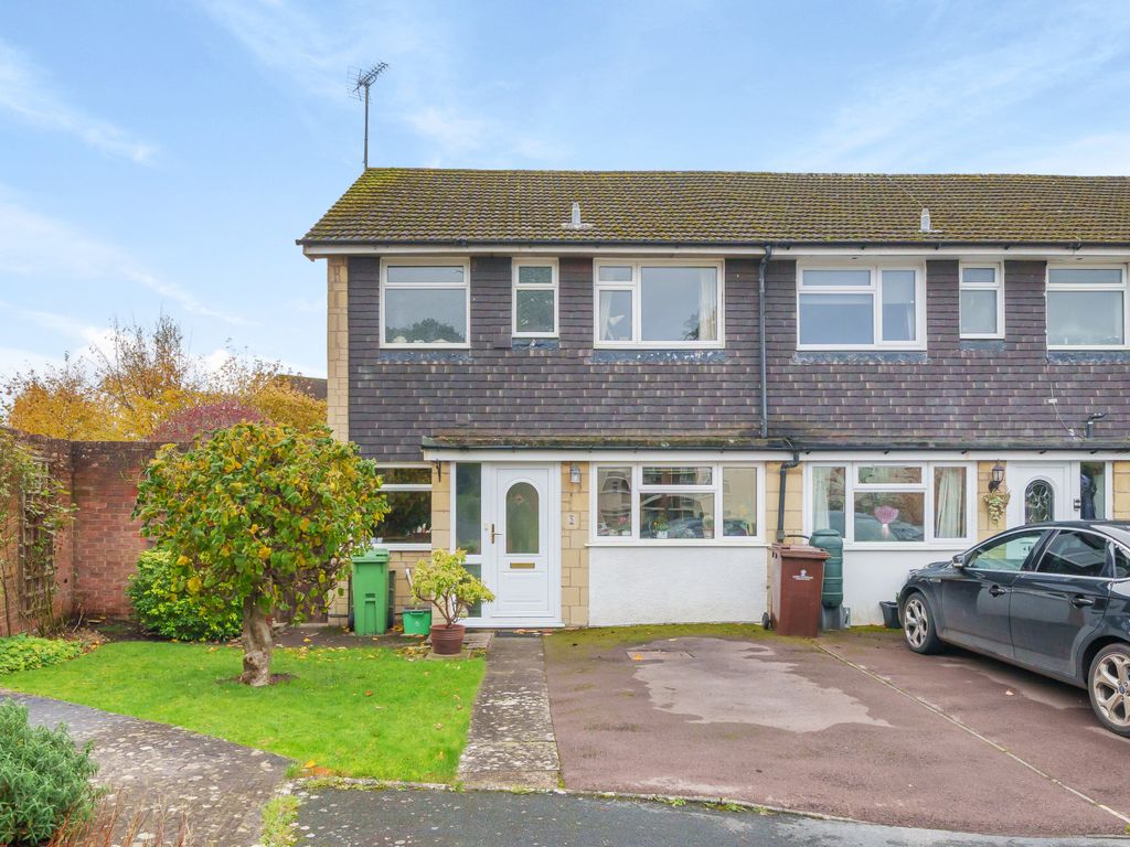 3 bed end terrace house for sale in Belworth Drive, Cheltenham, Gloucestershire GL51, £350,000
