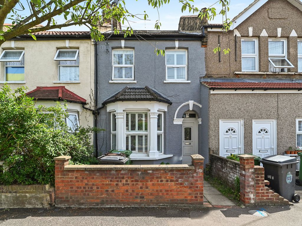 5 bed terraced house for sale in Gosport Road, London E17 Zoopla