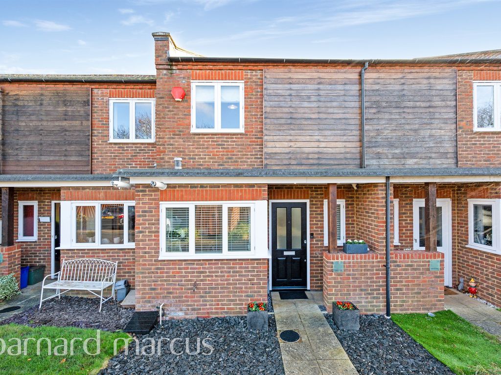 2 bed terraced house for sale in Liberty Close, Worcester Park KT4, £
